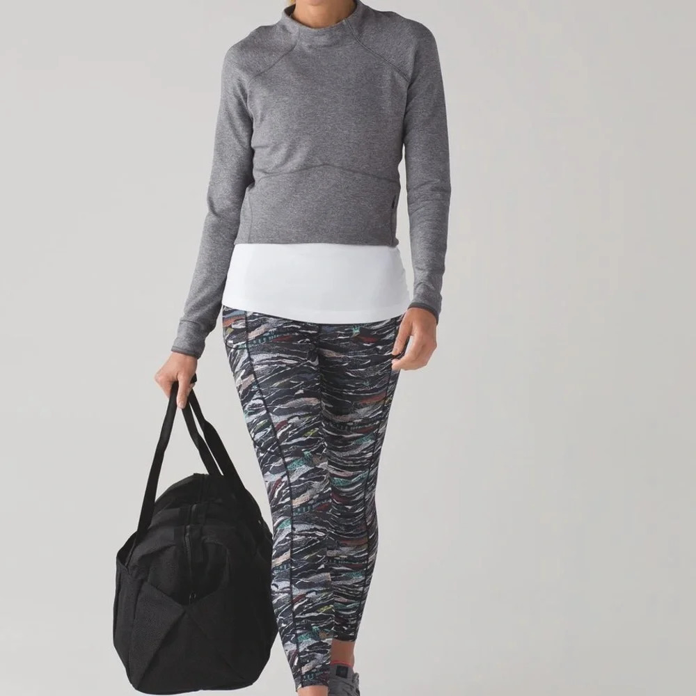 Lululemon Hill And Valley Mock Neck
Heathered Slate Size: 4